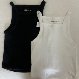 Abercrombie & Fitch Tank Set